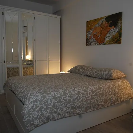 Apartamento Flora House